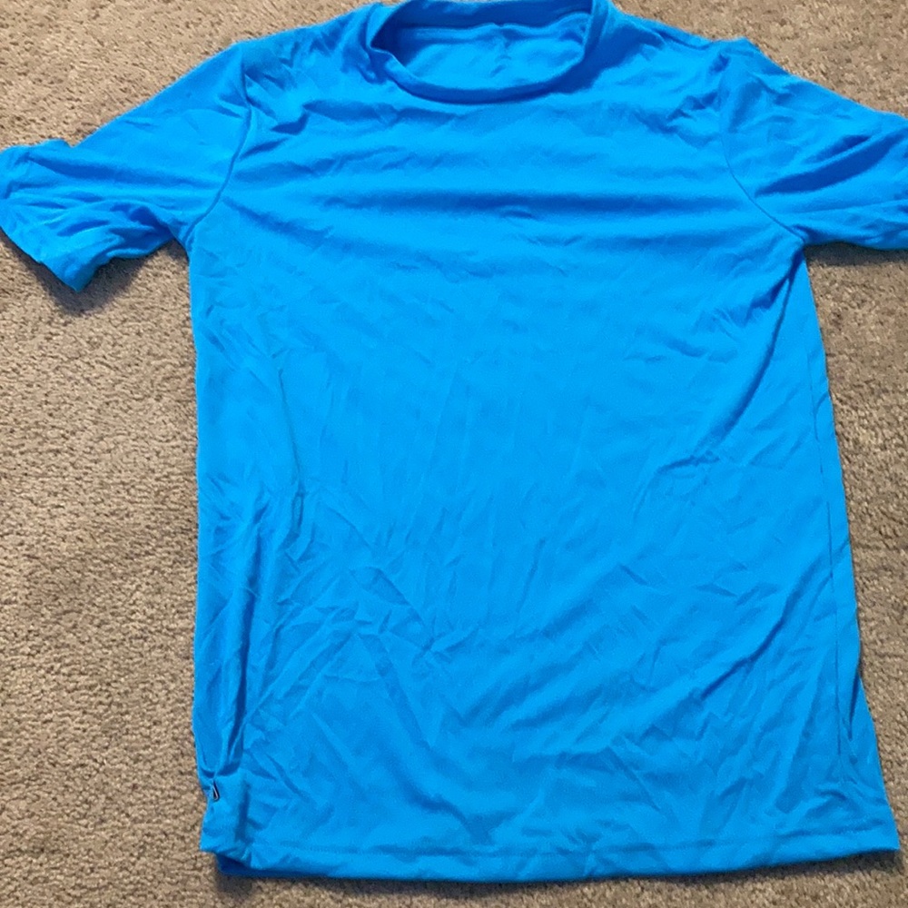 Swim shirt sun shield